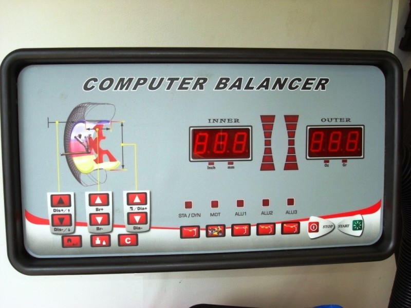 Hollstein Medium Duty Wheel Balancer (1)