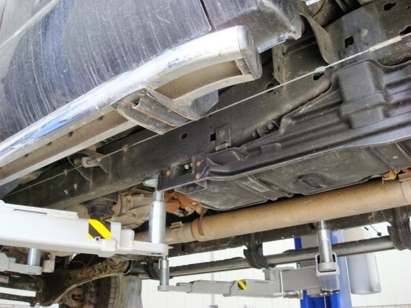 Running Boards require Height Extensions